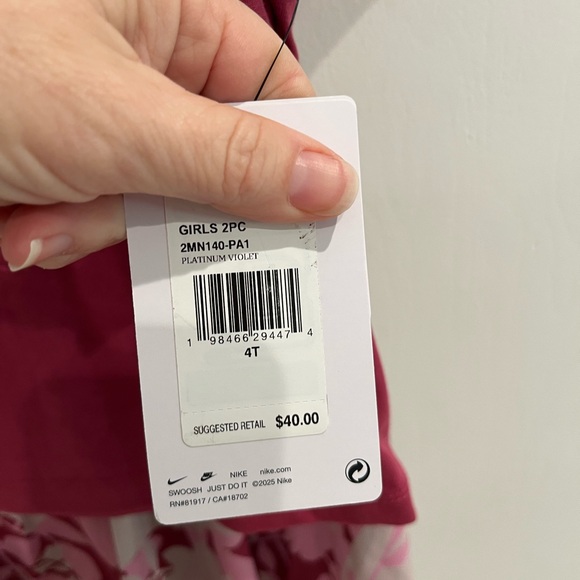 NWT Nike Kids Girls' Club T-Shirt and Skort, 2-Piece Set Floral Design Size 4T - Picture 8 of 10